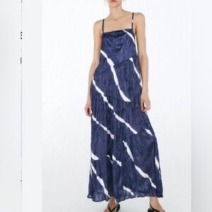 Zara Women's Blue and White Maxi Dress